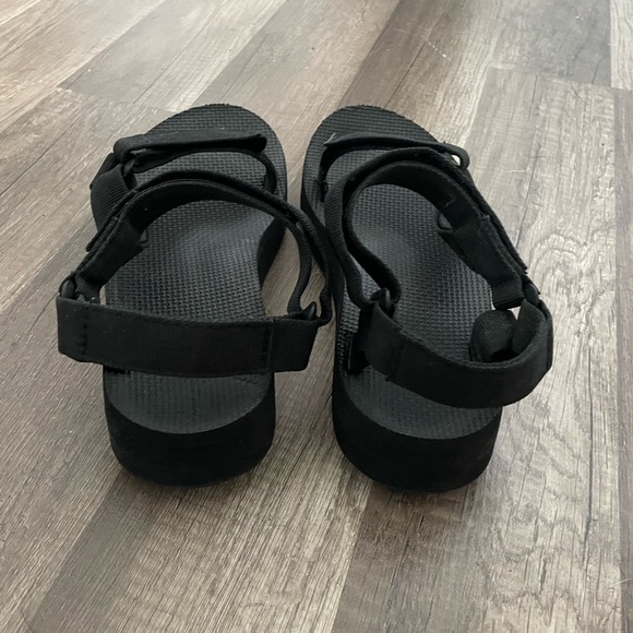 SOLD on Depop - Black Midform Tevas - Picture 3 of 6